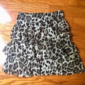 Woman’s Cache small leopard (?) print tiered skirt